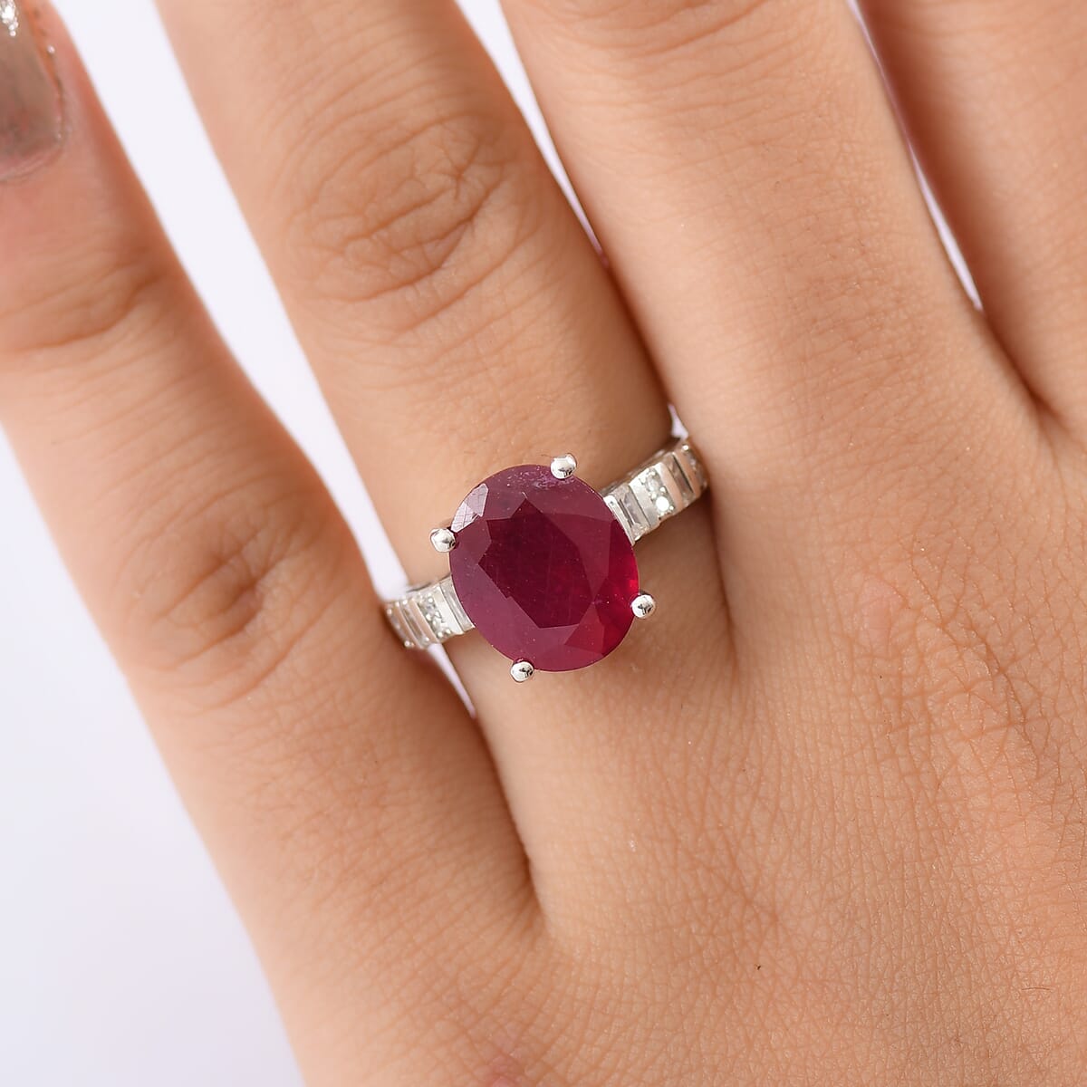 D'Joy Niassa Ruby (FF) and Moissanite 7.85 ctw Art Deco Ring in Rhodium Over Sterling Silver (Size 8.0) image number 2