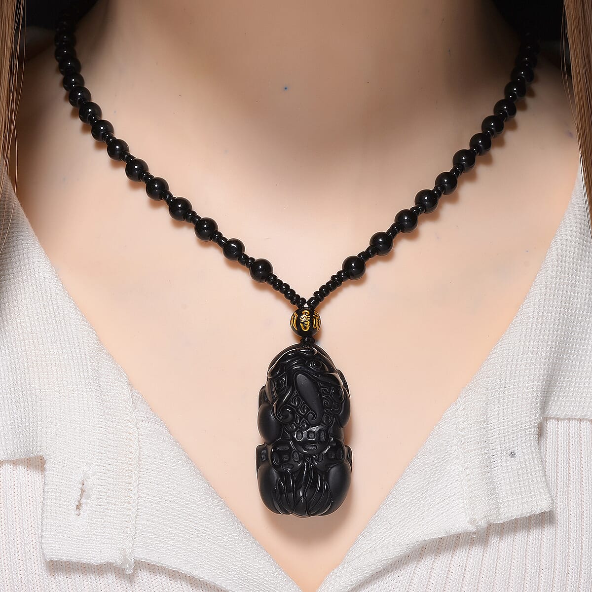 Black Obsidian 340.00 ctw Carved Pixiu Pendant with Beaded Necklace 26 Inches image number 1