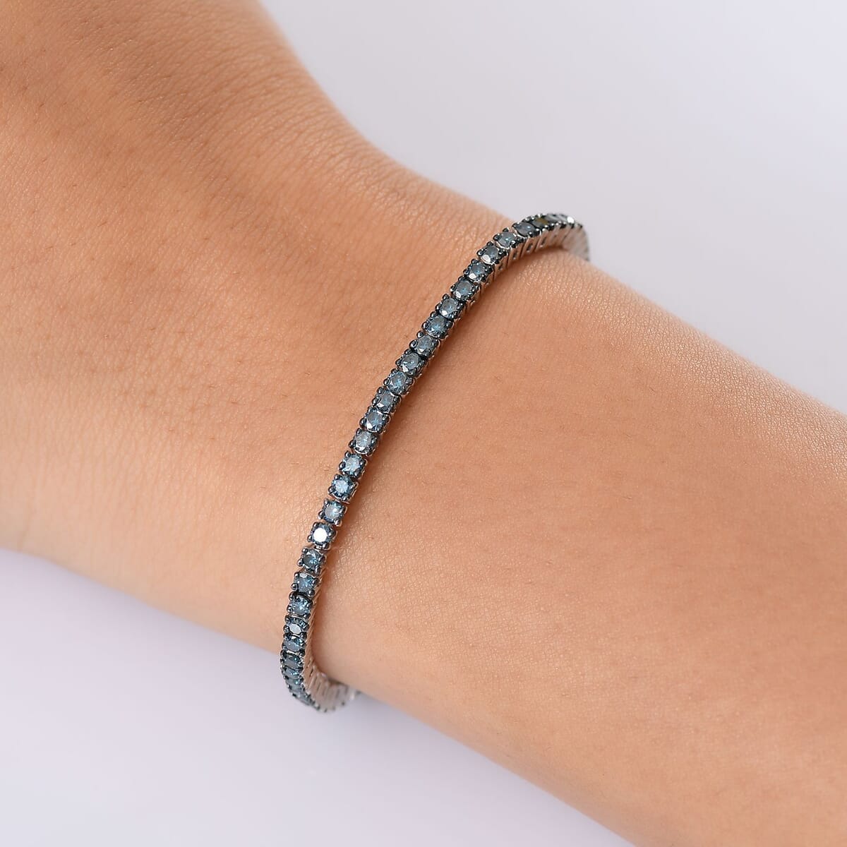 Luxuriant Lab Grown Blue Diamond SI 3.50 ctw Bracelet in Rhodium Over Sterling Silver (8.00 In) image number 2