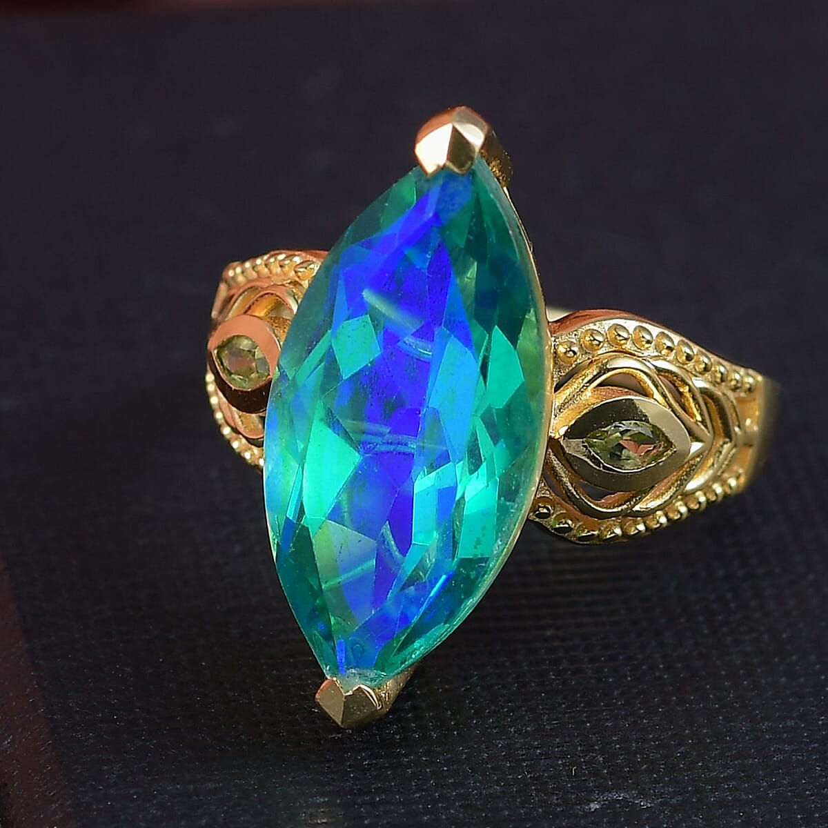EverTrue Peacock Quartz (Triplet) and Peridot 8.50 ctw Peacock Feather Ring 18K YG Plated (Size 8.0) image number 1