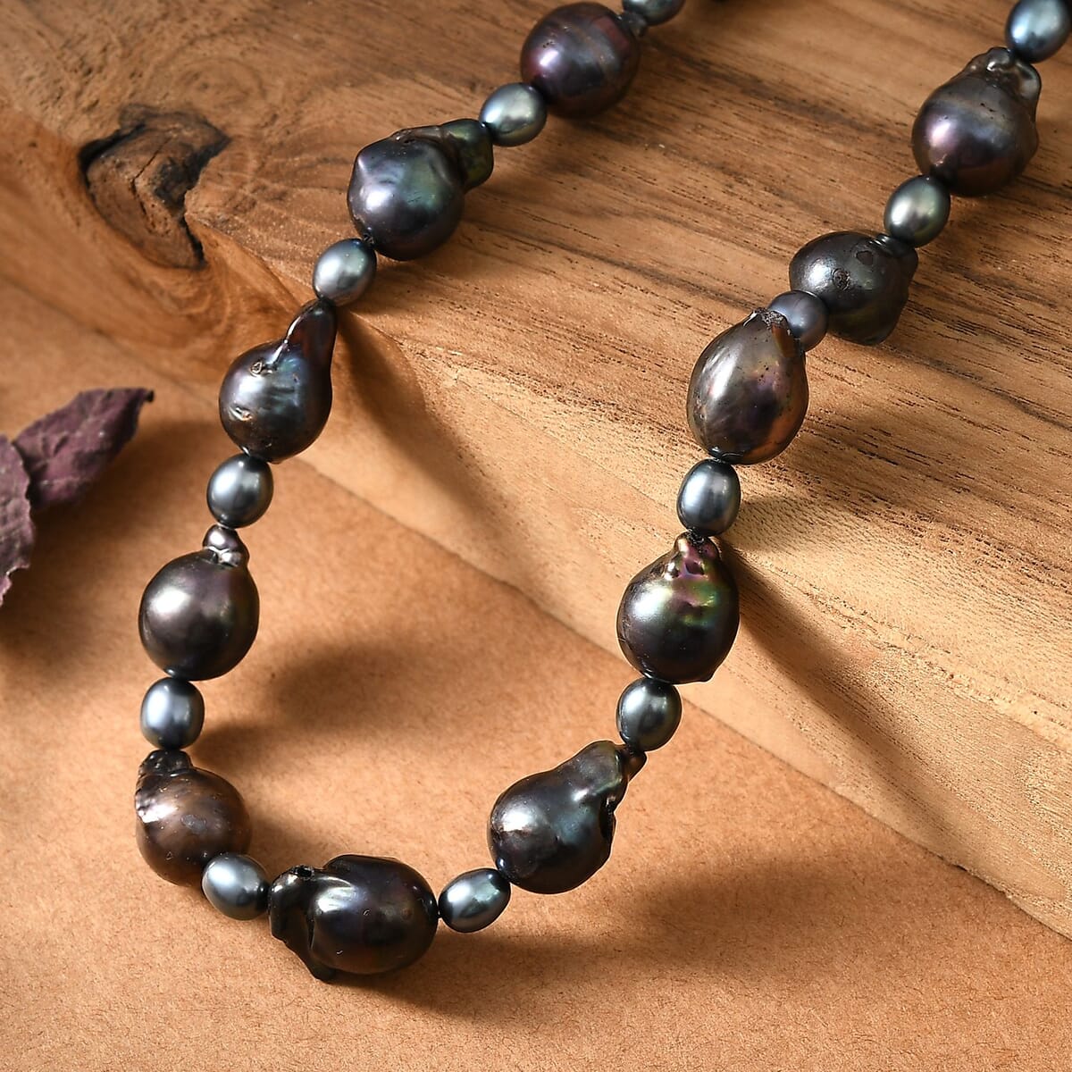 Peacock Pearl (D) Necklace in Stainless Steel 18 Inches image number 1
