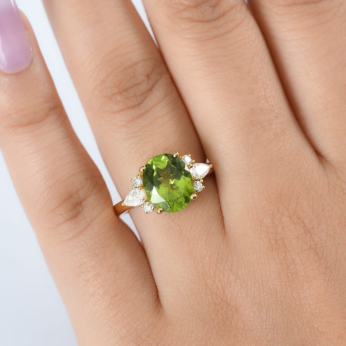 D'Joy Peridot and Moissanite 4.25 ctw Ring in 18K Vermeil Yellow Gold Over Sterling Silver (Size 8.0)  image number 2