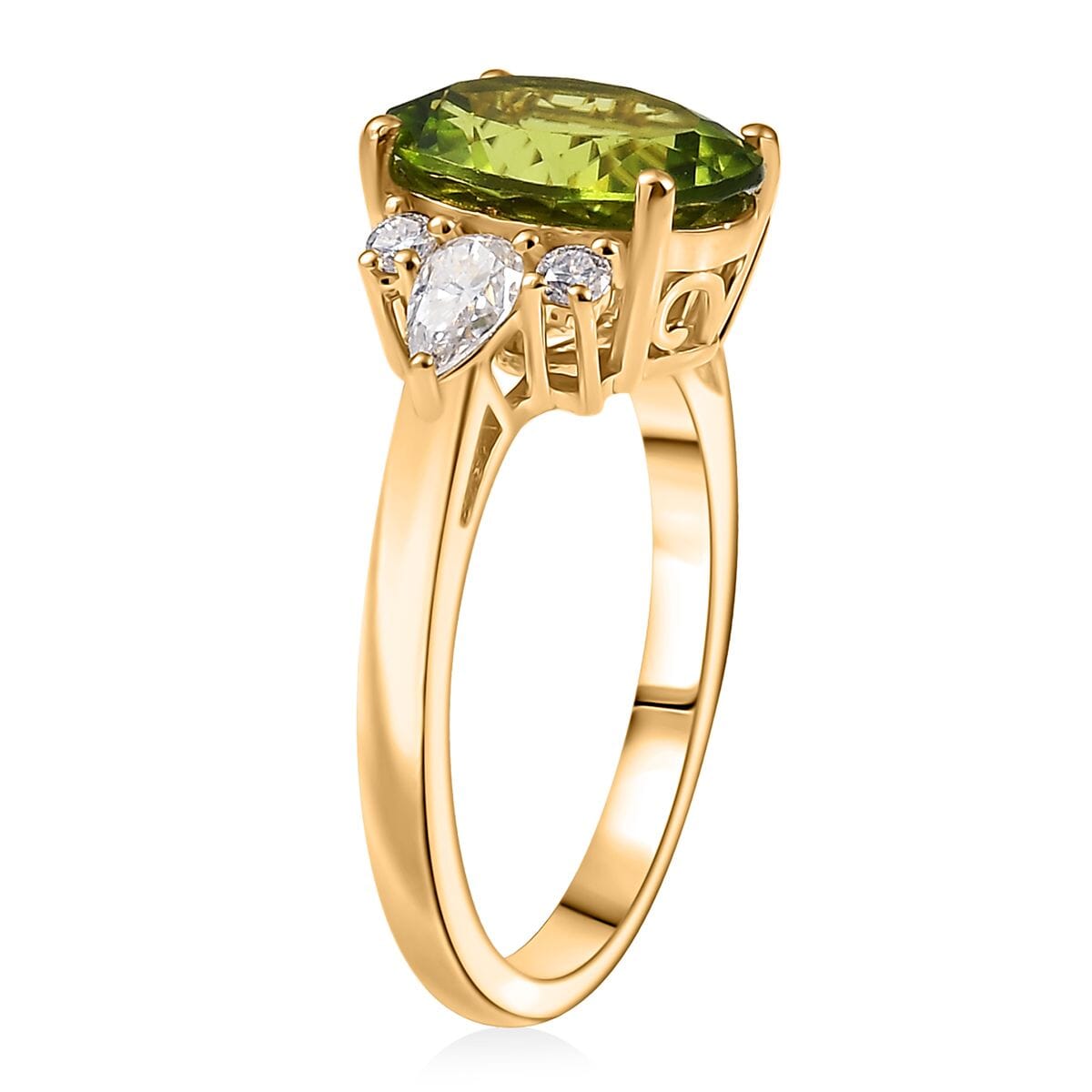 D'Joy Peridot and Moissanite 4.25 ctw Ring in 18K Vermeil Yellow Gold Over Sterling Silver (Size 8.0)  image number 3