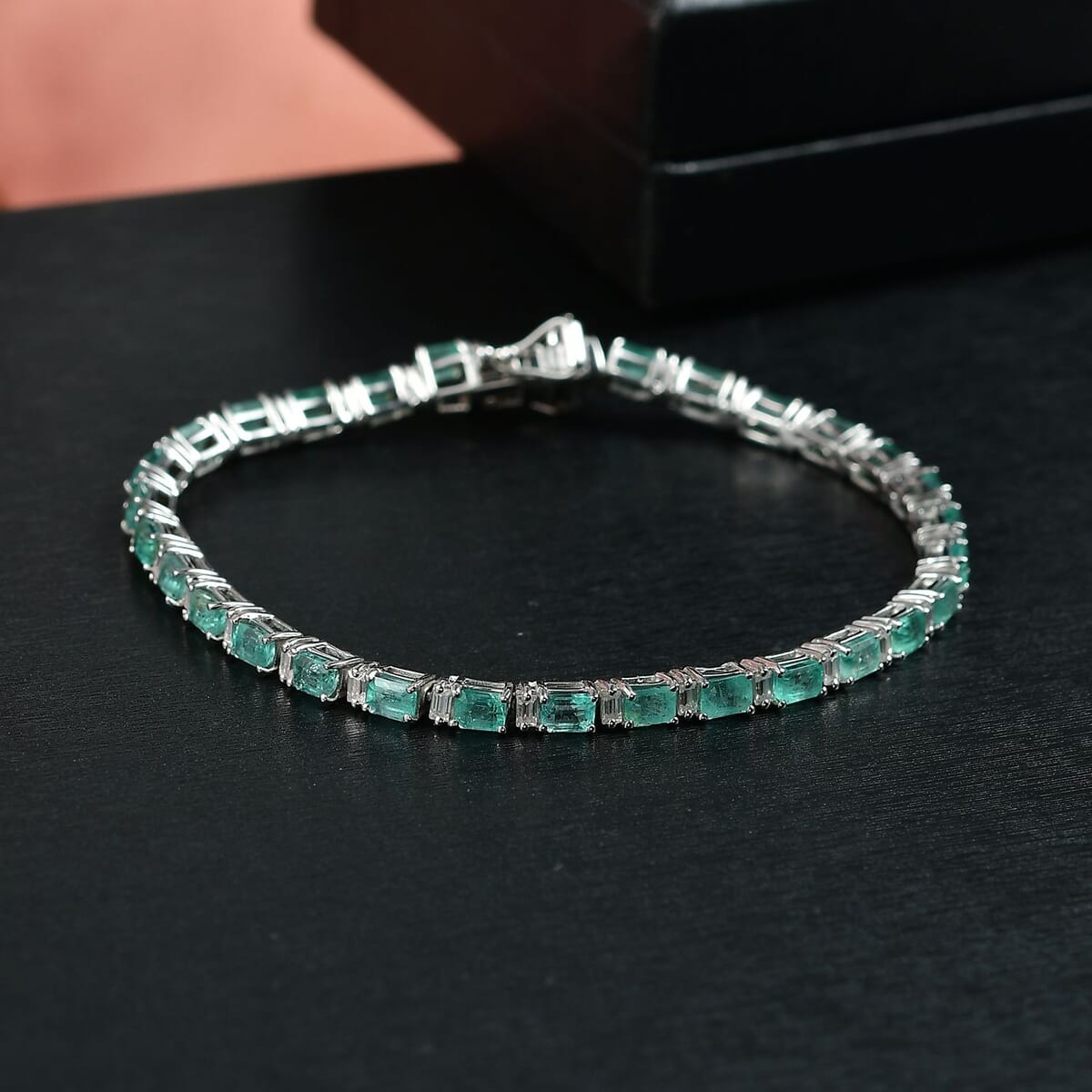 D’Joy Premium Kagem Zambian Emerald, Moissanite Bracelet in Rhodium Over Sterling Silver (7.25 In) 7.20 ctw image number 1