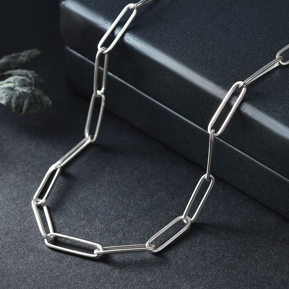 Paper Clip Chain Necklace in Sterling Silver 7.85 Grams 20 Inches image number 1