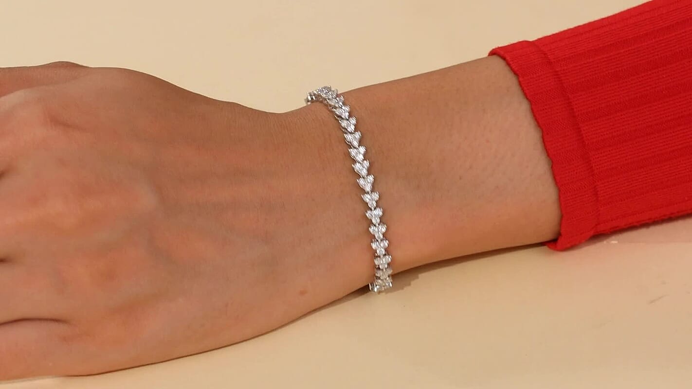 Luxuriant Lab Grown Diamond G-H SI 4.00 ctw Waves of Grace Bracelet in Rhodium Over Sterling Silver (7.25 In)