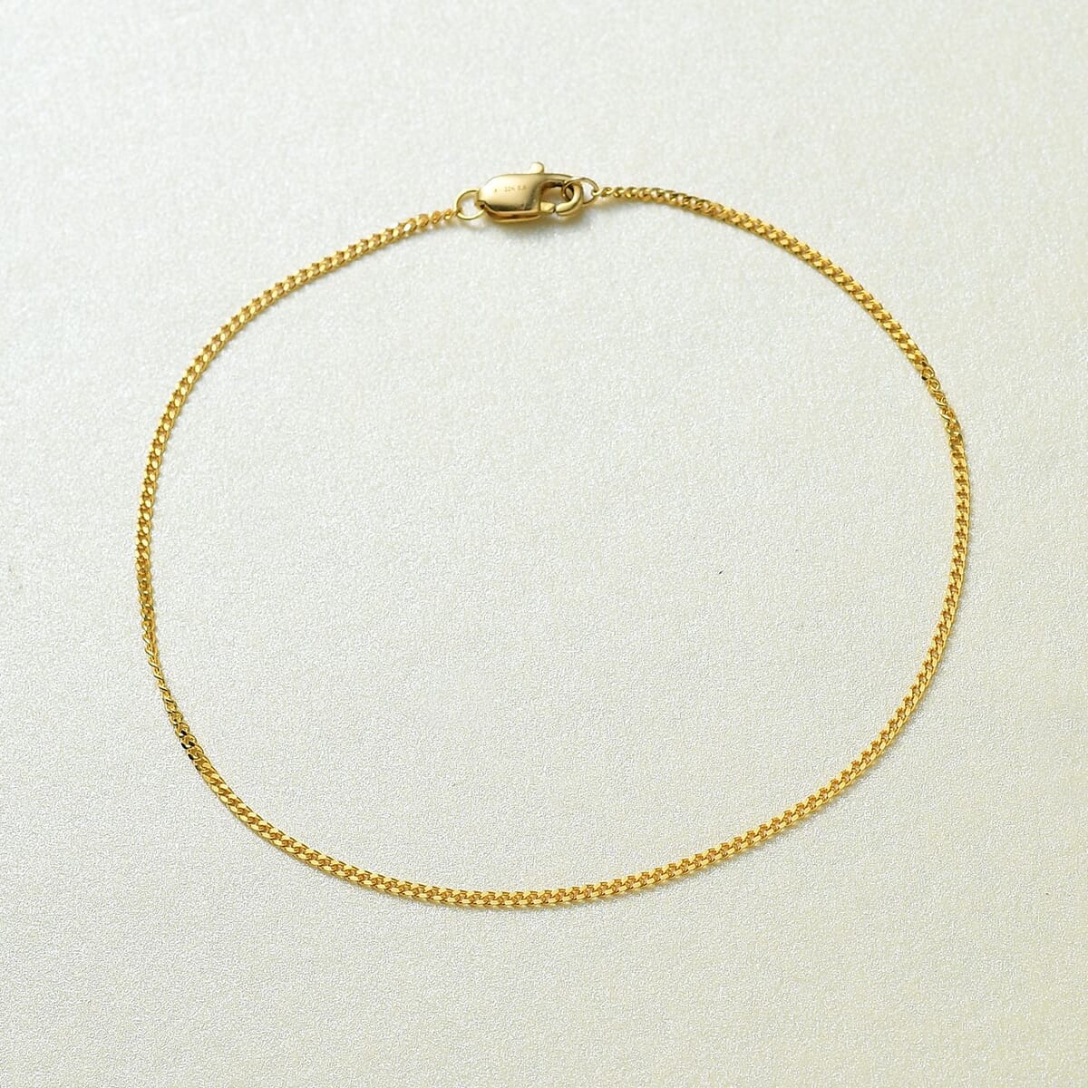 22K Yellow Gold Curb Chain Bracelet (7.25 In) 1.40 Grams image number 1