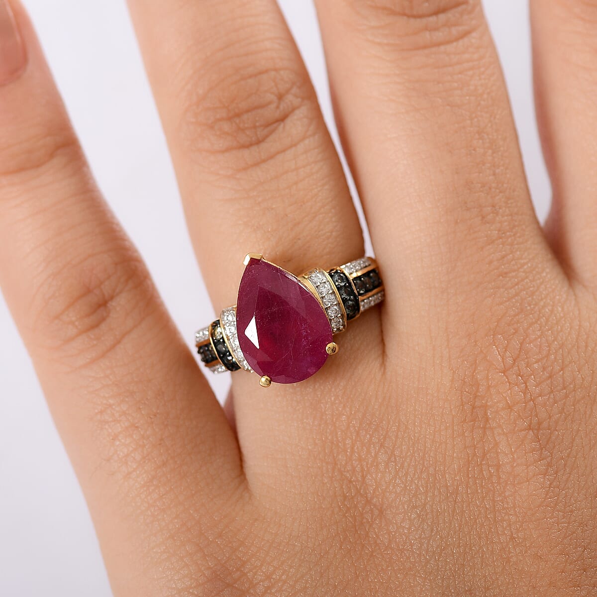 D'Joy Premium Niassa Ruby (FF) and Multi Gemstone 8.25 ctw Crimson Flower Ring in 18K Vermeil Yellow Gold Over Sterling Silver (Size 9.0) image number 2