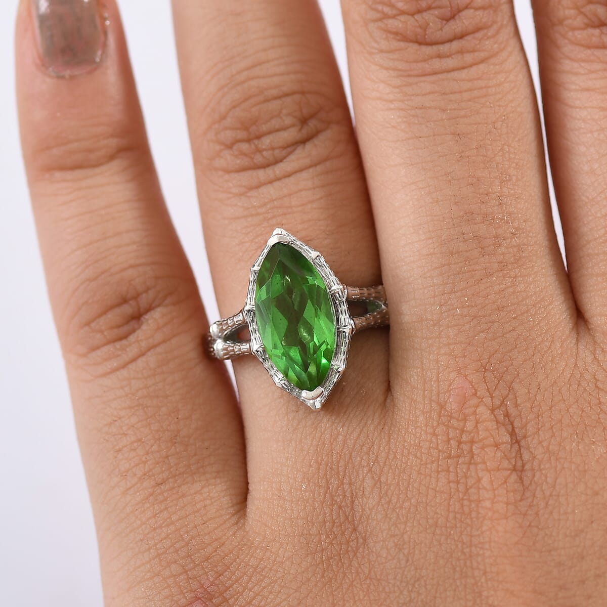 D'Joy Chartreuse Quartz (Triplet) 4.50 ctw Forest Fang Ring in Platinum Over Sterling Silver (Size 5.0) image number 2