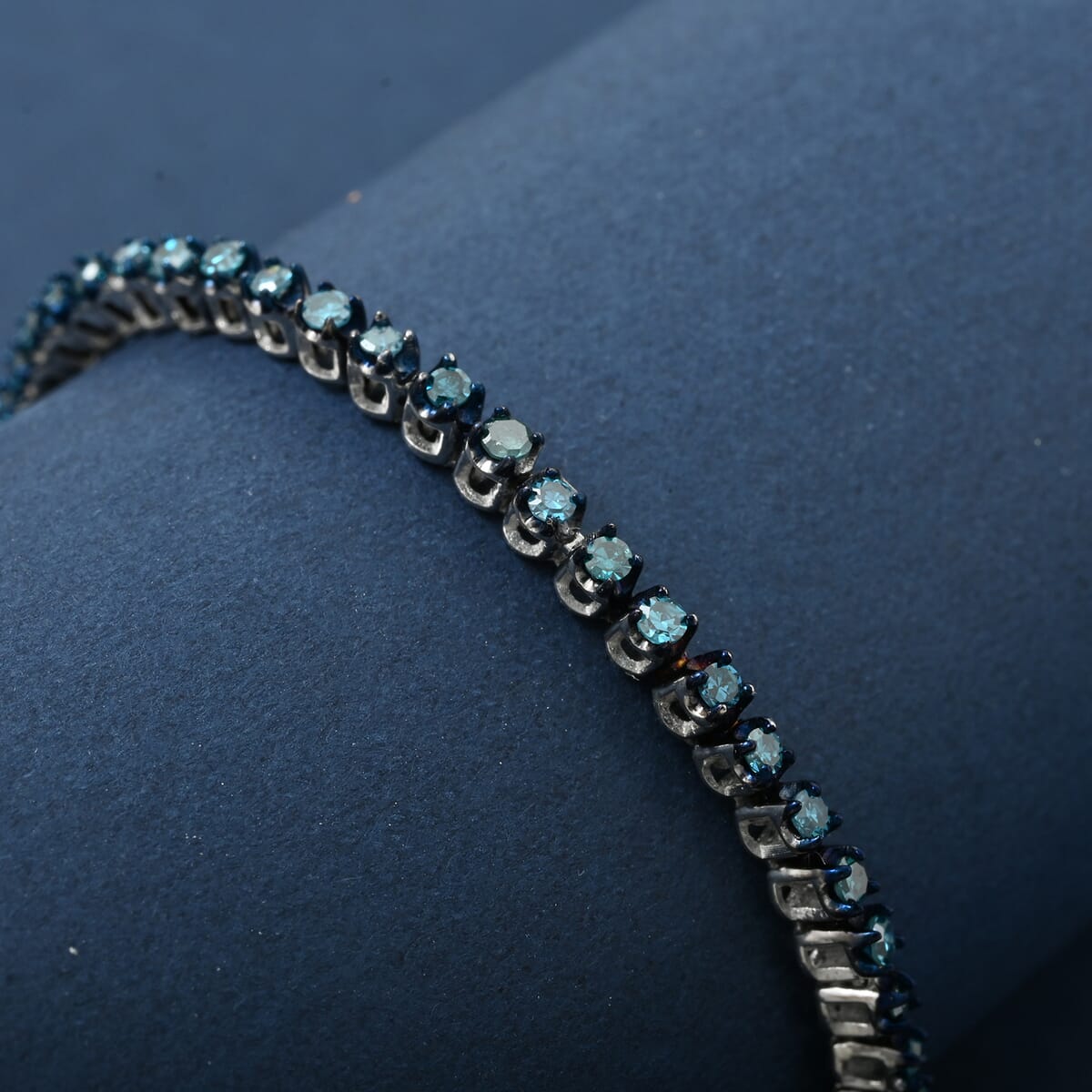 Venice Blue Diamond I1-I2 1.00 ctw Tennis Bracelet in Rhodium Over Sterling Silve (7.00 In)  image number 1