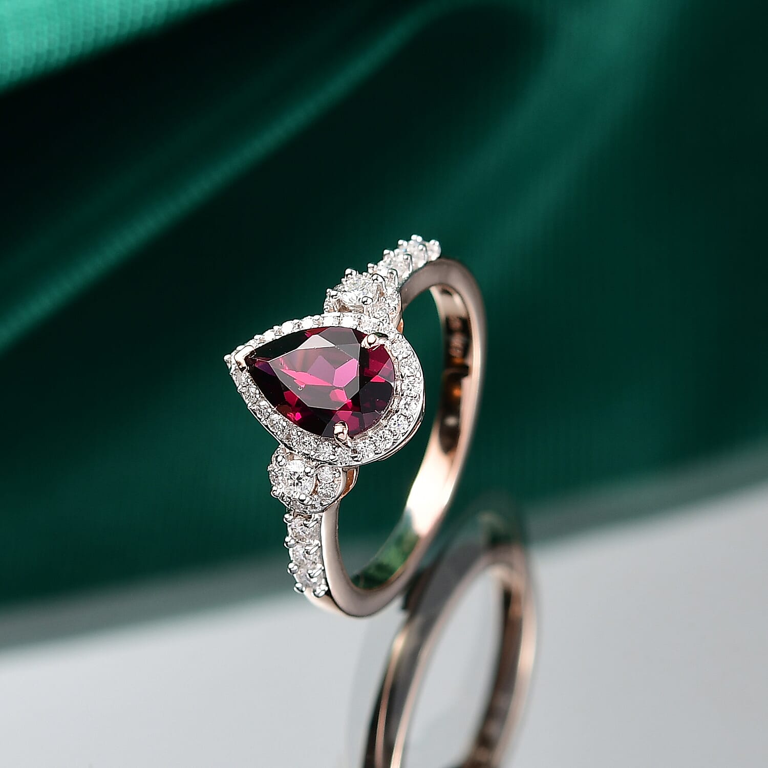 D'Joy AAA Radiant Ember Garnet and Moissanite 2.00 ctw Ring in 18K Vermeil Rose Gold Over Sterling Silver (Size 8.0)