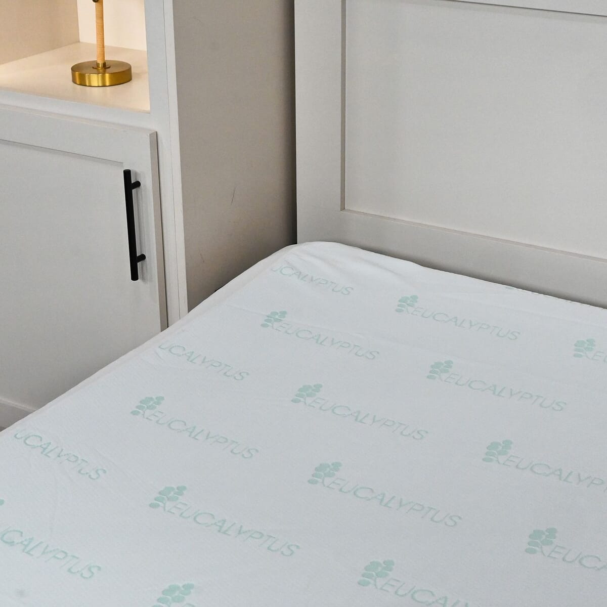 Supreme Living Eucalyptus Infused Mattress Protector -King image number 2