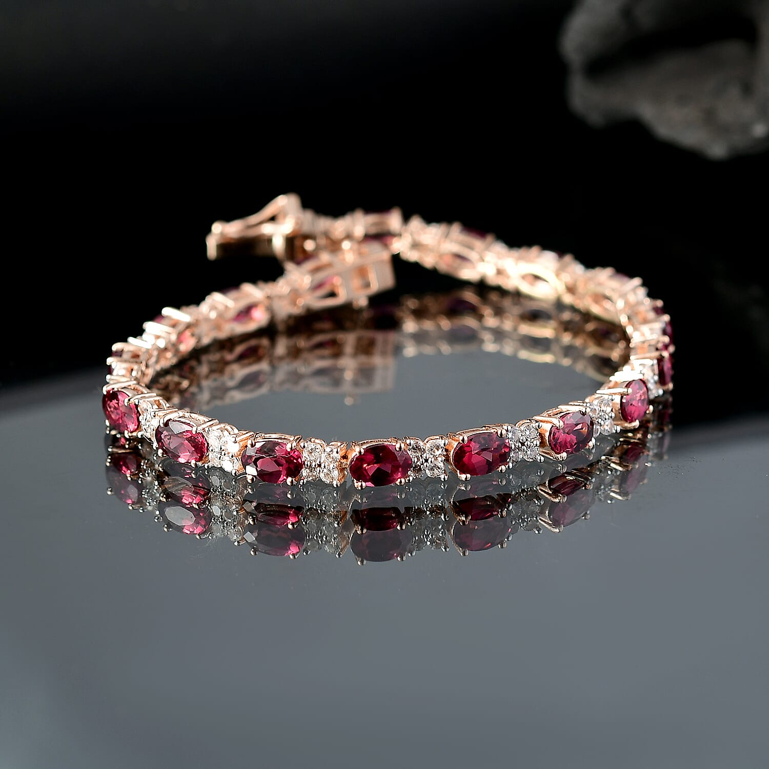 D'Joy Premium Tanzanian Wine Garnet and White Zircon 14.55 ctw Eternal Flame Bracelet in 18K Vermeil RG Over Sterling Silver (8.00 In)