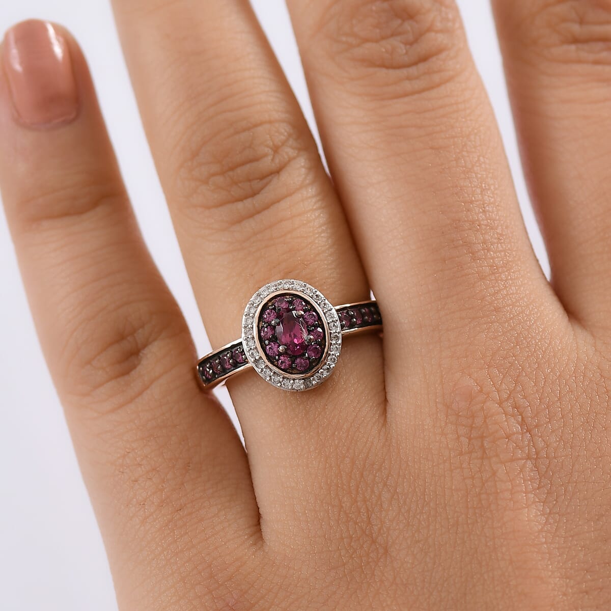 D'Joy Premium Tanzanian Wine Garnet and White Zircon 1.00 ctw Circle of Flame Ring in 18K Vermeil Rose Gold Over Sterling Silver (Size 10.0) image number 2