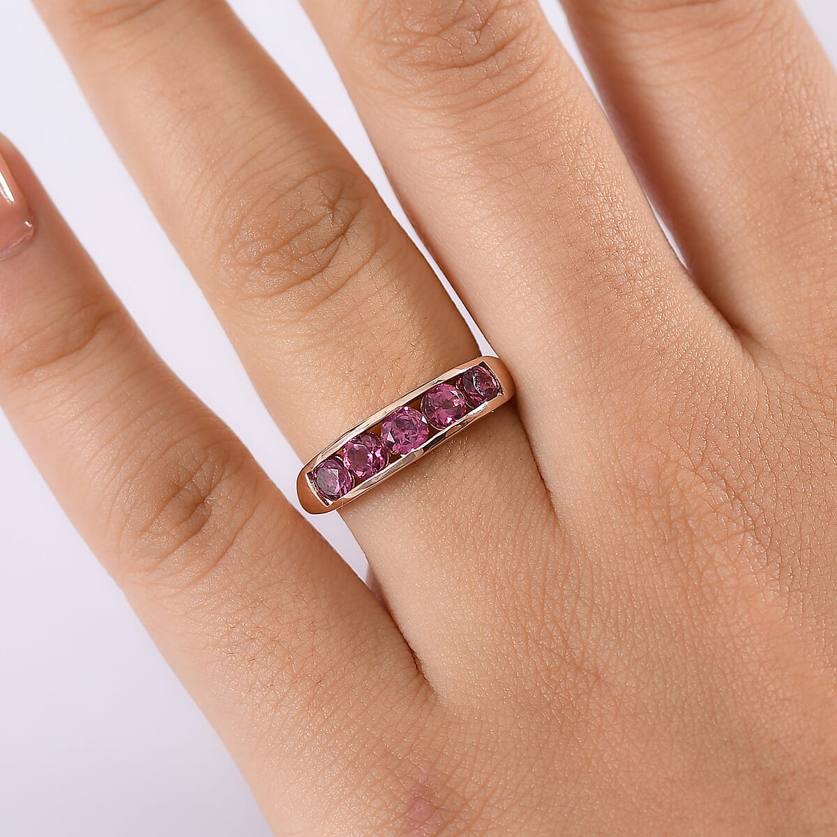 D'Joy Tanzanian Wine Garnet 1.65 ctw Scarlet Band Ring in 18K Vermeil Rose Gold Over Sterling Silver (Size 5.0) image number 2