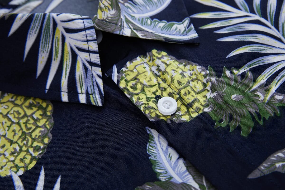 LeeHanton Men’s Navy Pineapple Button-Up Short Sleeve Shirt - L image number 3