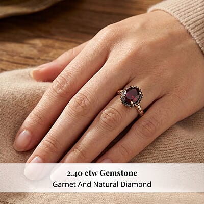 Mirage Collection Premium Tanzanian Wine Garnet and SI2 Natural Champagne Diamond 2.40 ctw Twilight Crown Ring in 10K Yellow Gold (Size 10.0)