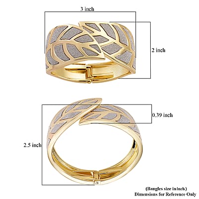 Leaf Bangle Bracelet in Goldtone (7.25 In)