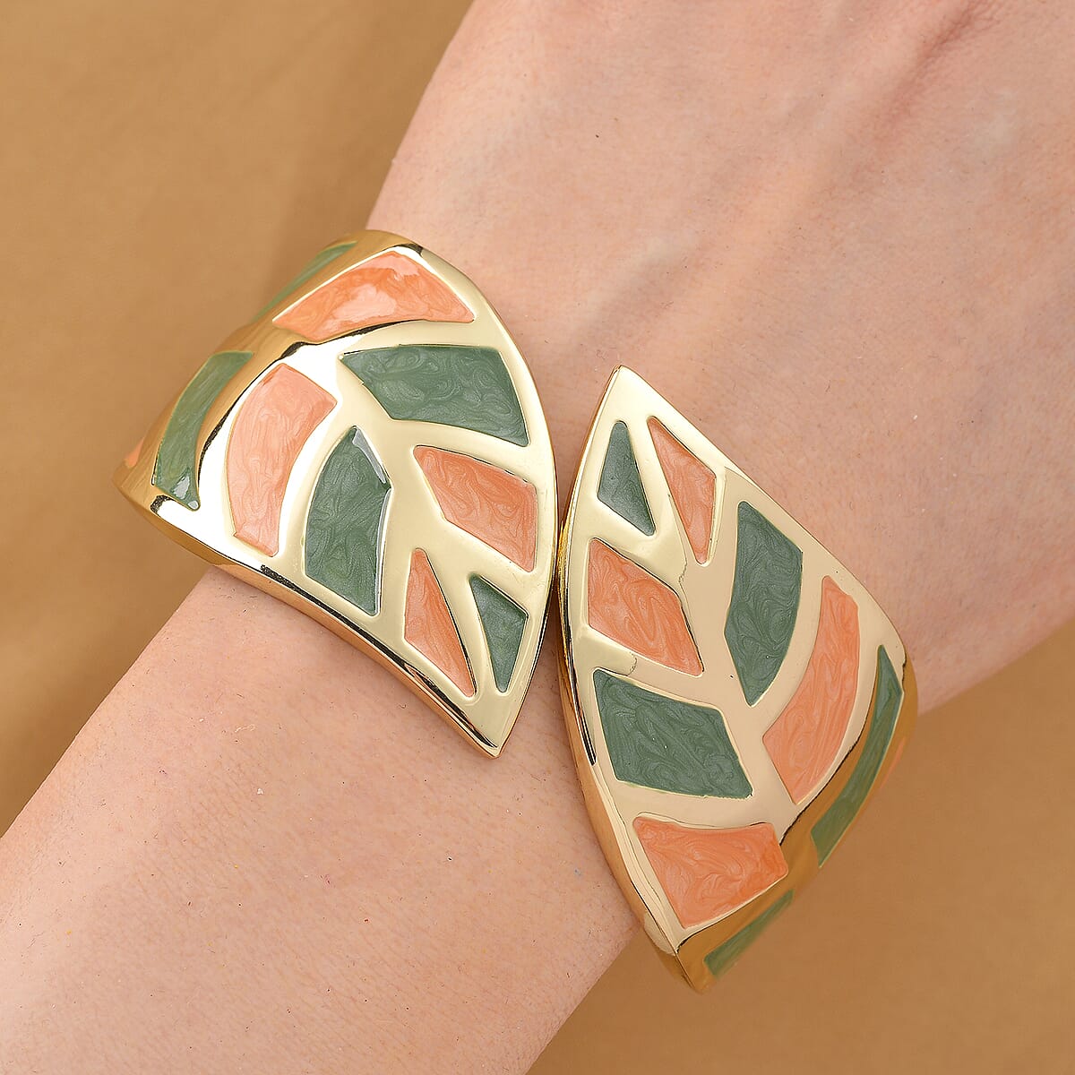 Multi Color Enameled Leaf Bangle Bracelet in Goldtone (7.25 In) image number 1