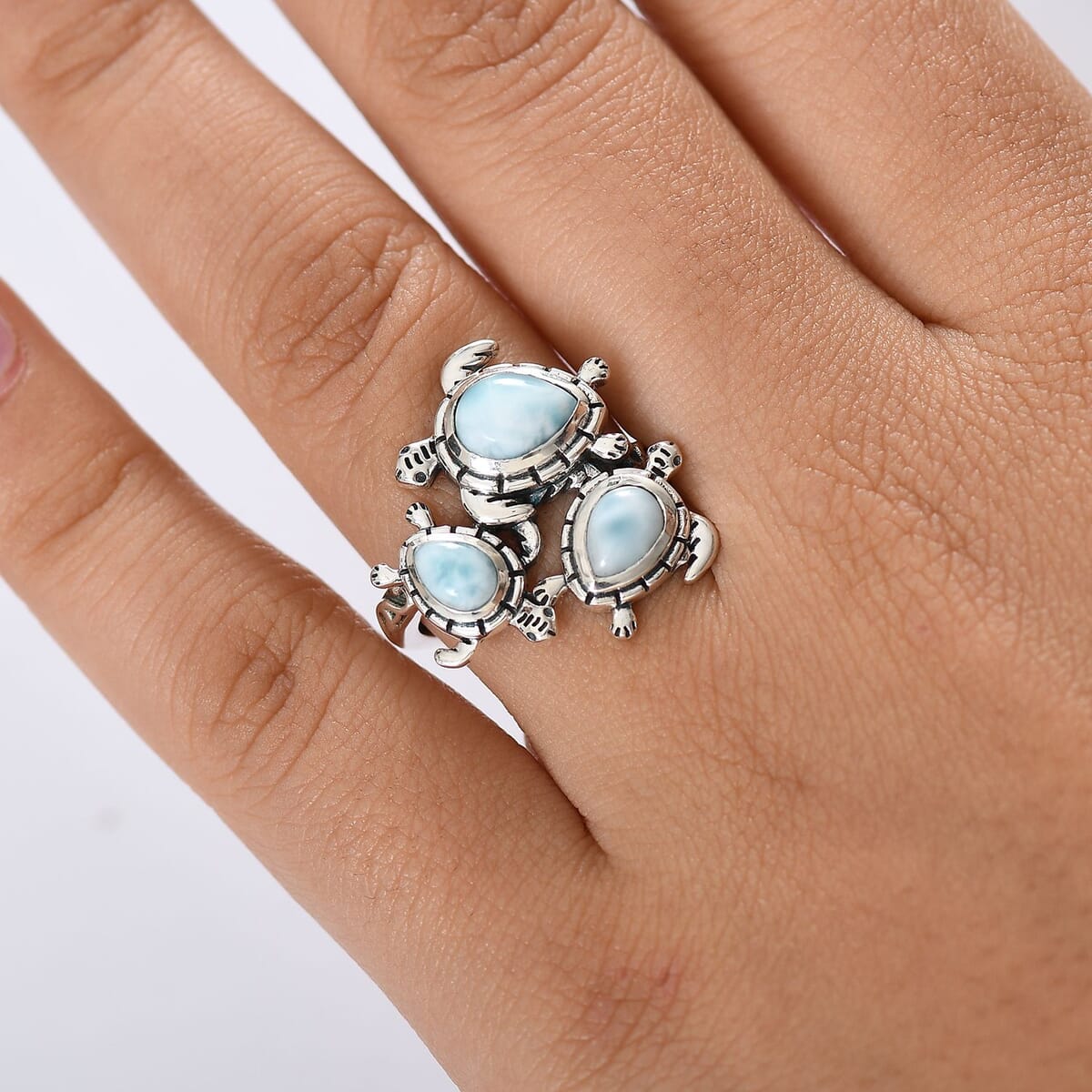 D’Joy Artisan Crafted Larimar 2.80 ctw Ring in Sterling Silver (Size 7.0)  image number 2