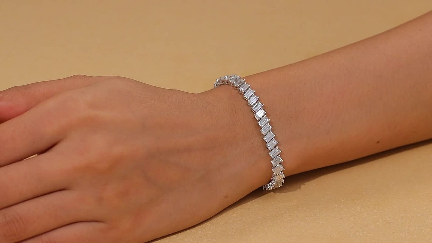 D'Joy Moissanite 13.00 ctw Symphony Glow Bracelet in Rhodium Over Sterling Sil (7.25 In)