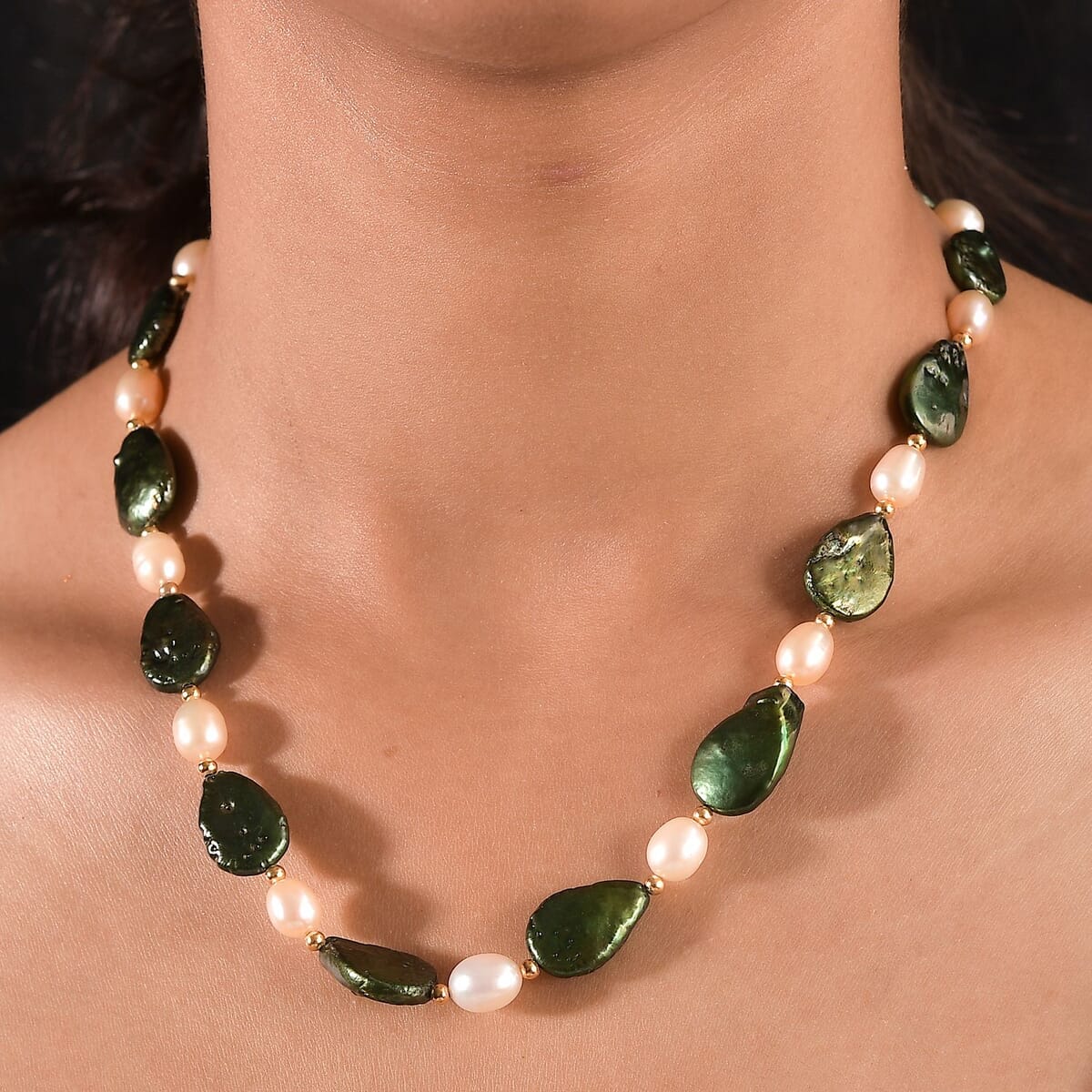 Green Pearl (D) and Freshwater Pearl Necklace in ION Plated YG Stainless Steel 18 Inches image number 2