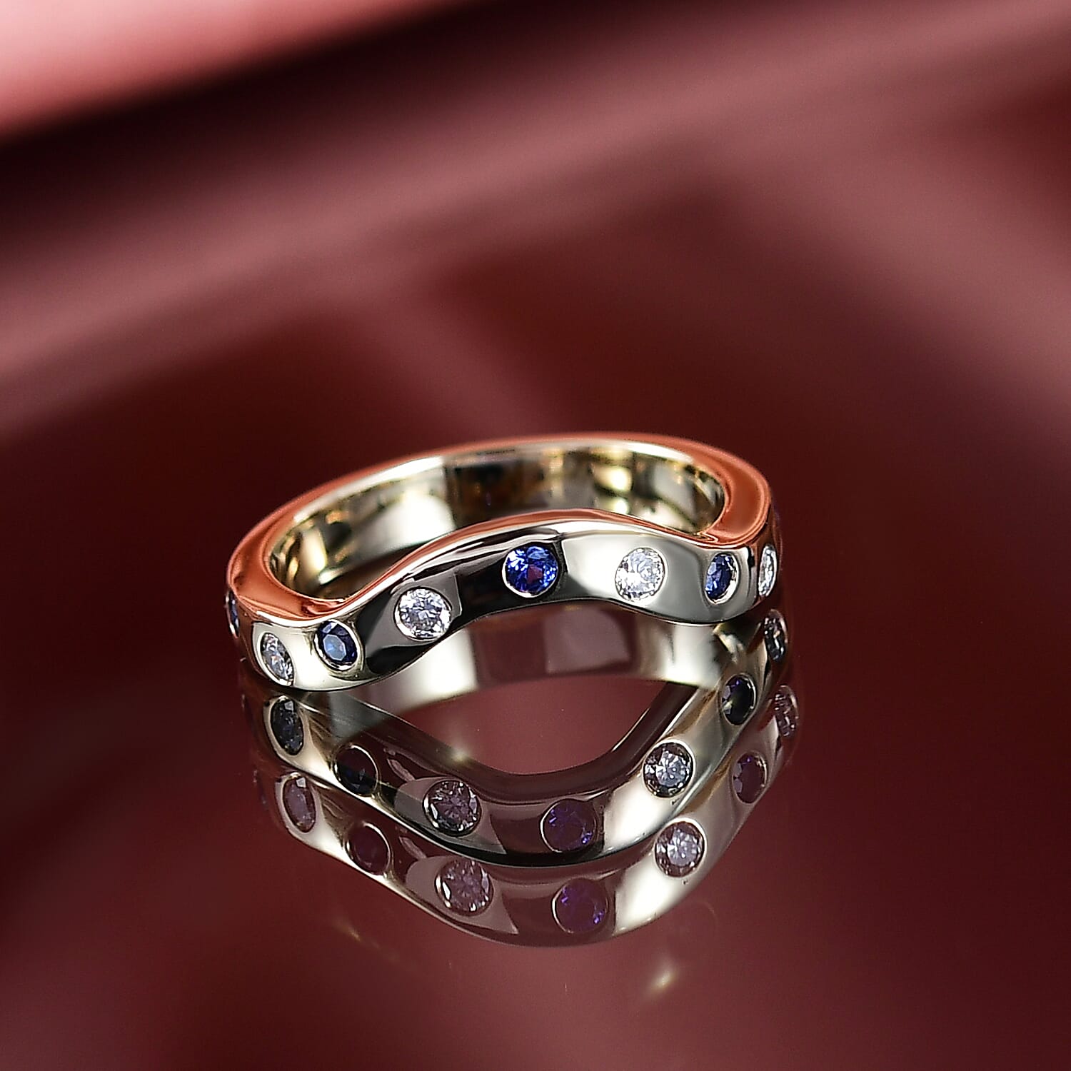Luxoro AAA Ceylon Blue Sapphire and G-H SI Diamond 0.25 ctw Ring in 14K Yellow Gold (Size 4.75)