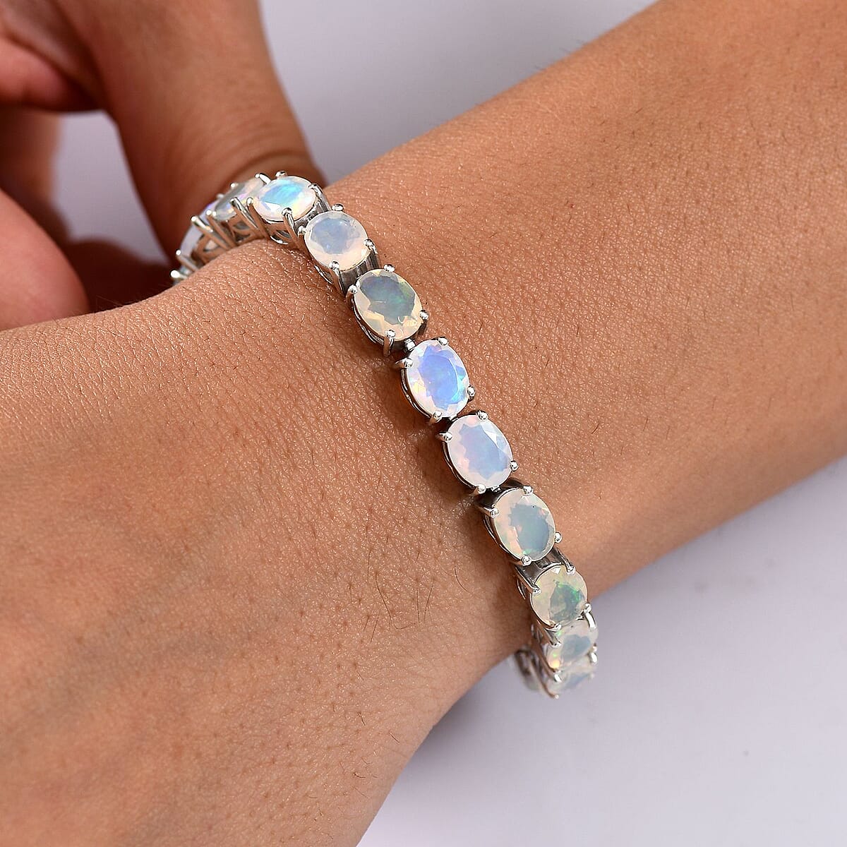 D'Joy Premium Ethiopian Welo Opal 15.15 ctw Aurora Glow Bracelet in Rhodium Over Sterling Silver (7.25 In) image number 2