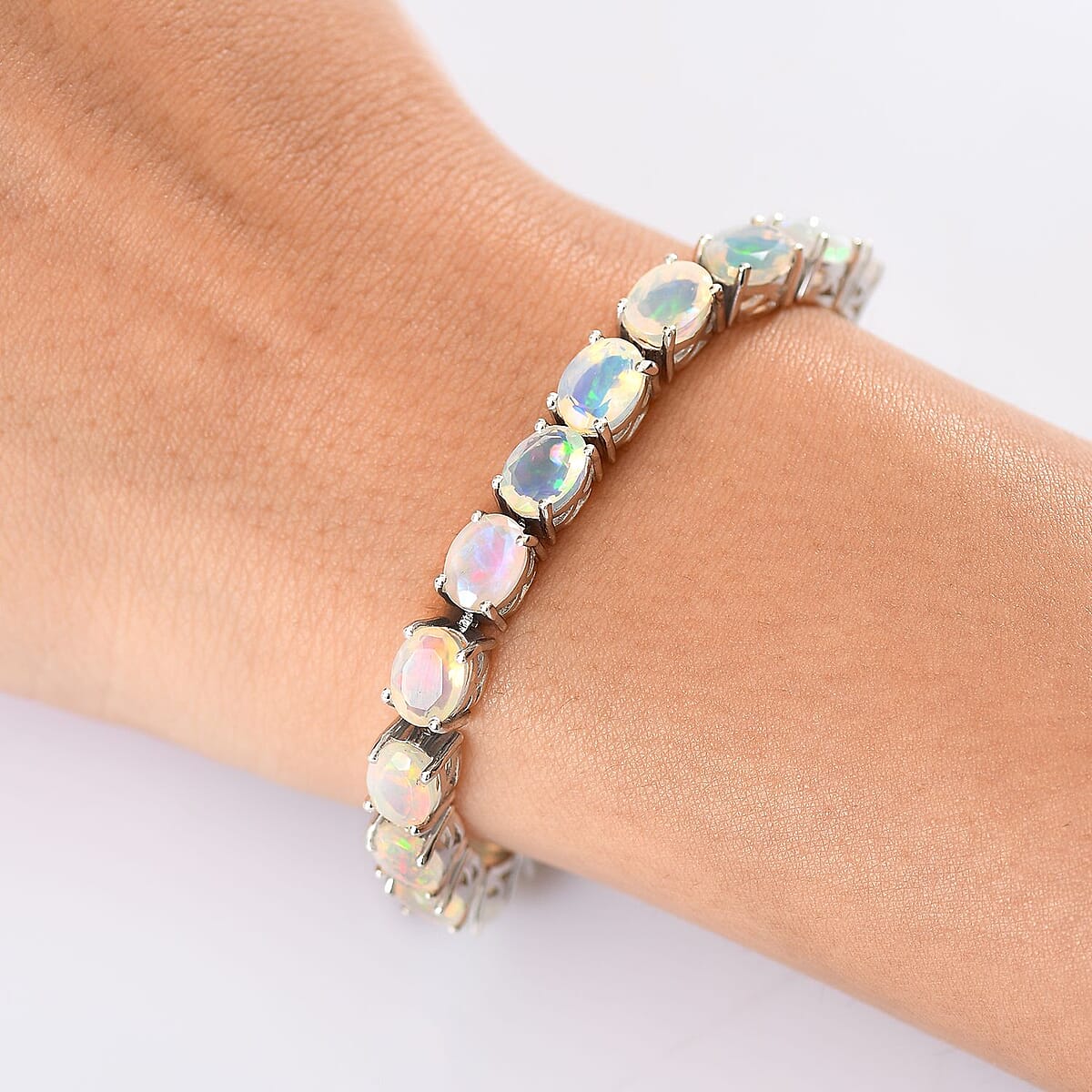 D'Joy Premium Ethiopian Welo Opal 16.75 ctw Aurora Glow Bracelet in Rhodium Over Sterling Silv (8.00 In)  image number 2