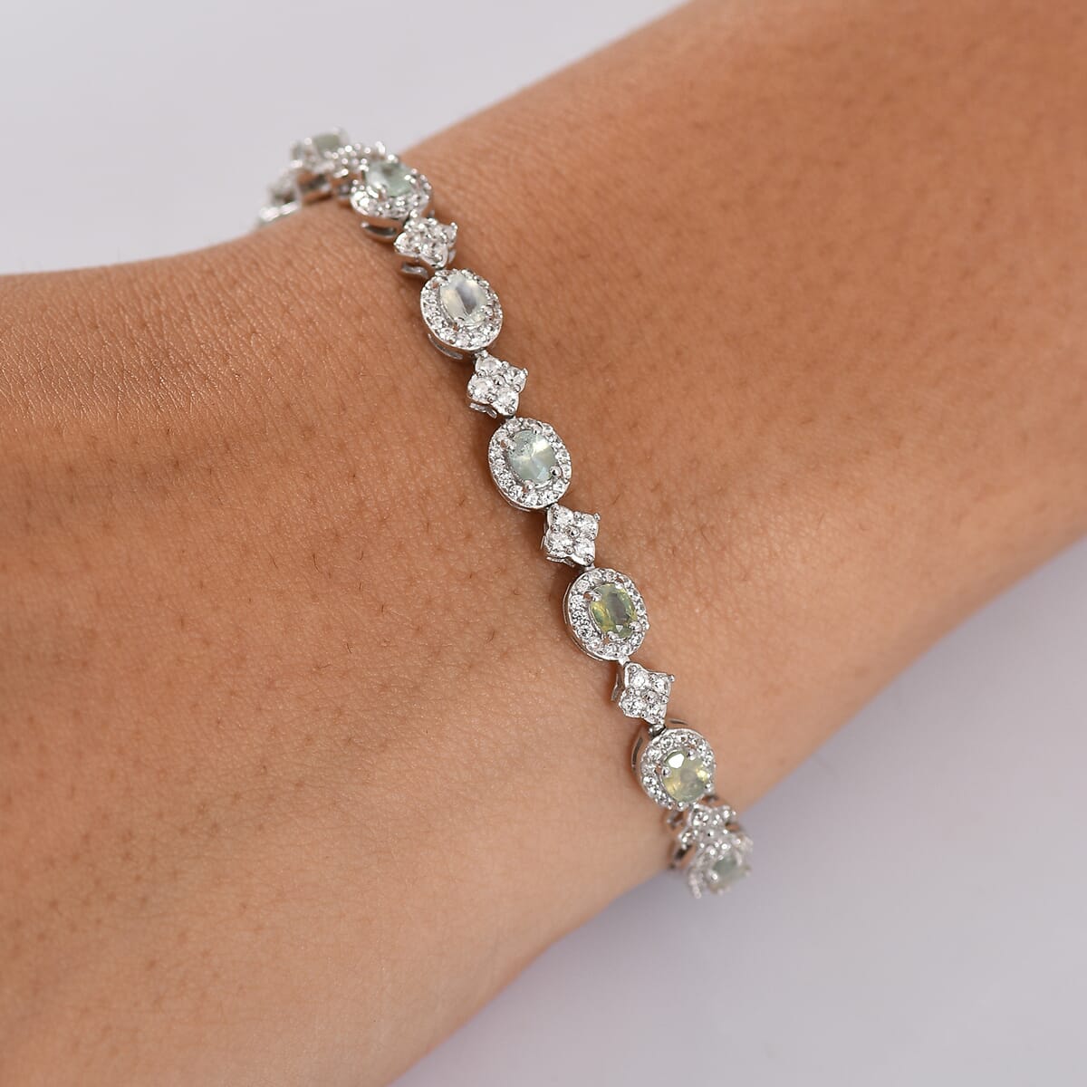 D’Joy Narsipatnam Alexandrite and White Zircon 5.25 ctw Mystic Flow Bracelet in Rhodium Over Sterling Silver (6.50 In) image number 2