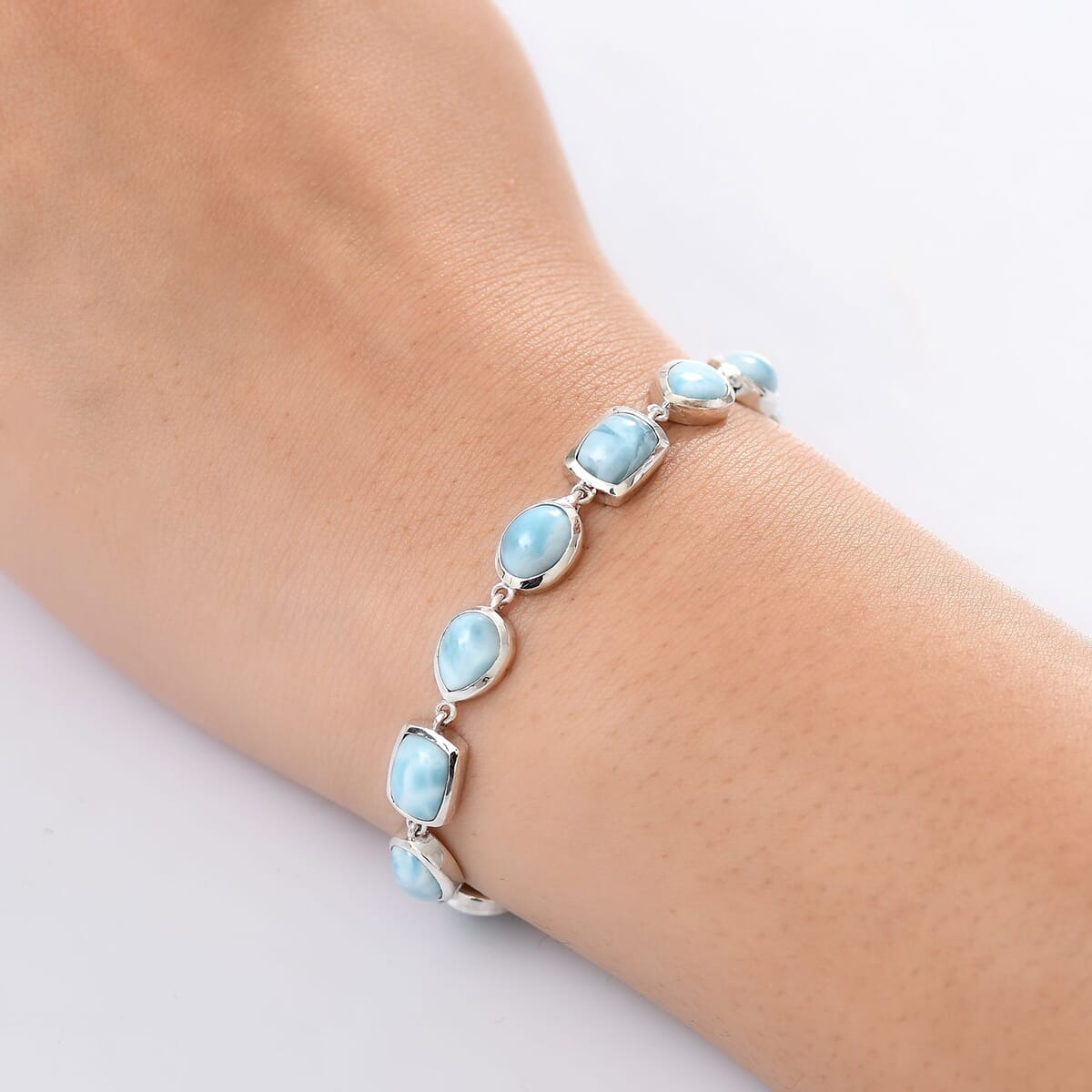 D’Joy Larimar and White Zircon 22.35 ctw Sea Star Embrace Bracelet in Rhodium Over Sterling Silver (7.25 In) image number 2
