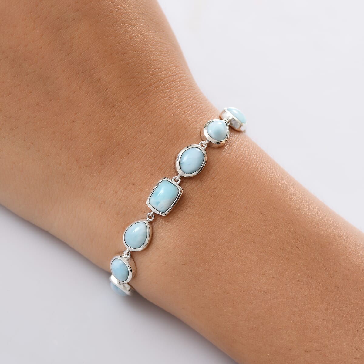 D’Joy Larimar and White Zircon 25.20 tw Sea Star Embrace Bracelet in Rhodium Over Sterling Silver (8.00 In) image number 2
