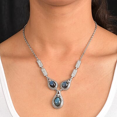 EverTrue Malagasy Labradorite 21.00 ctw Intricate Filigree Necklace 18 Inches in Stainless Steel