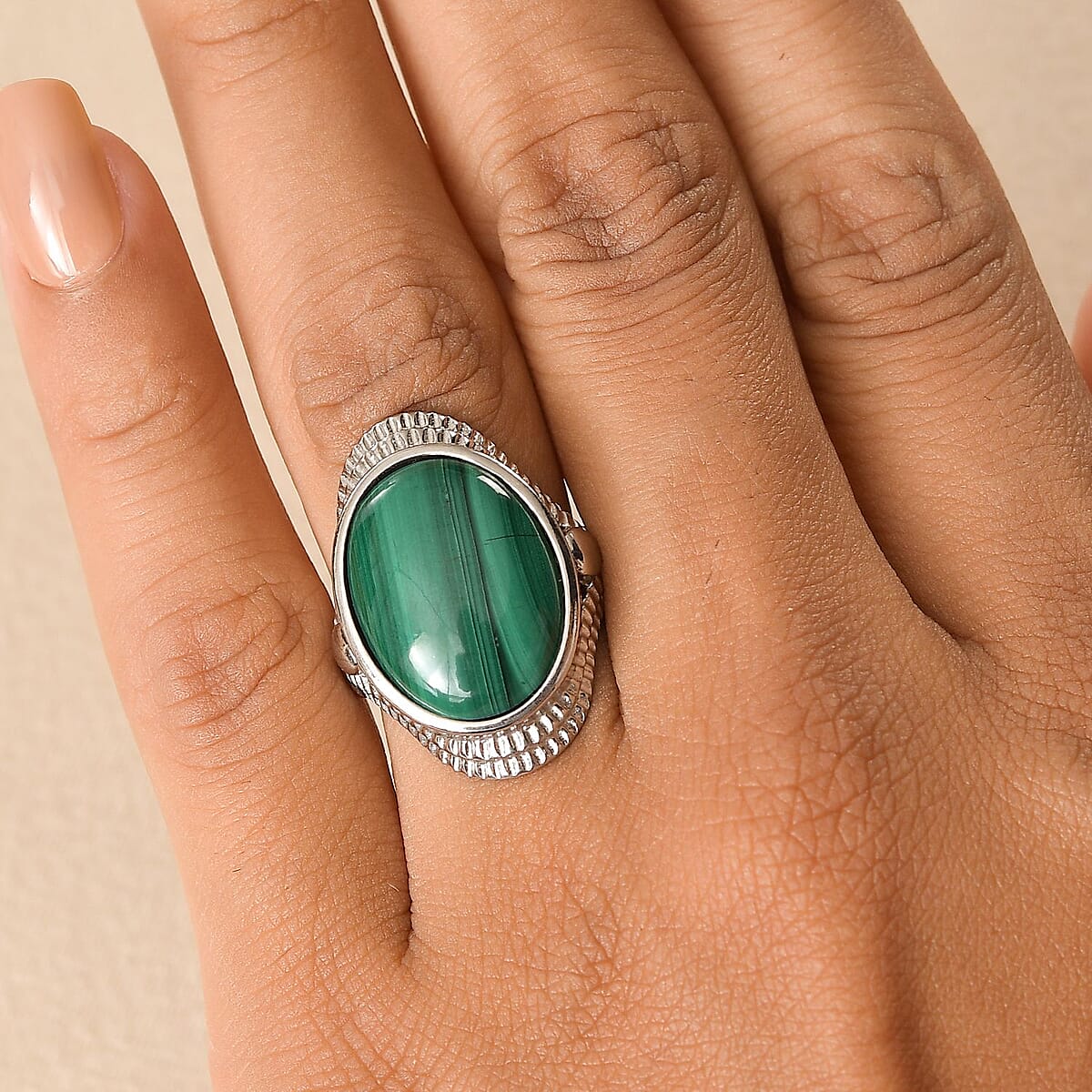 EverTrue African Malachite 18.50 ctw Intricate Filigree Ring in Stainless Steel (Size 7.0) image number 2