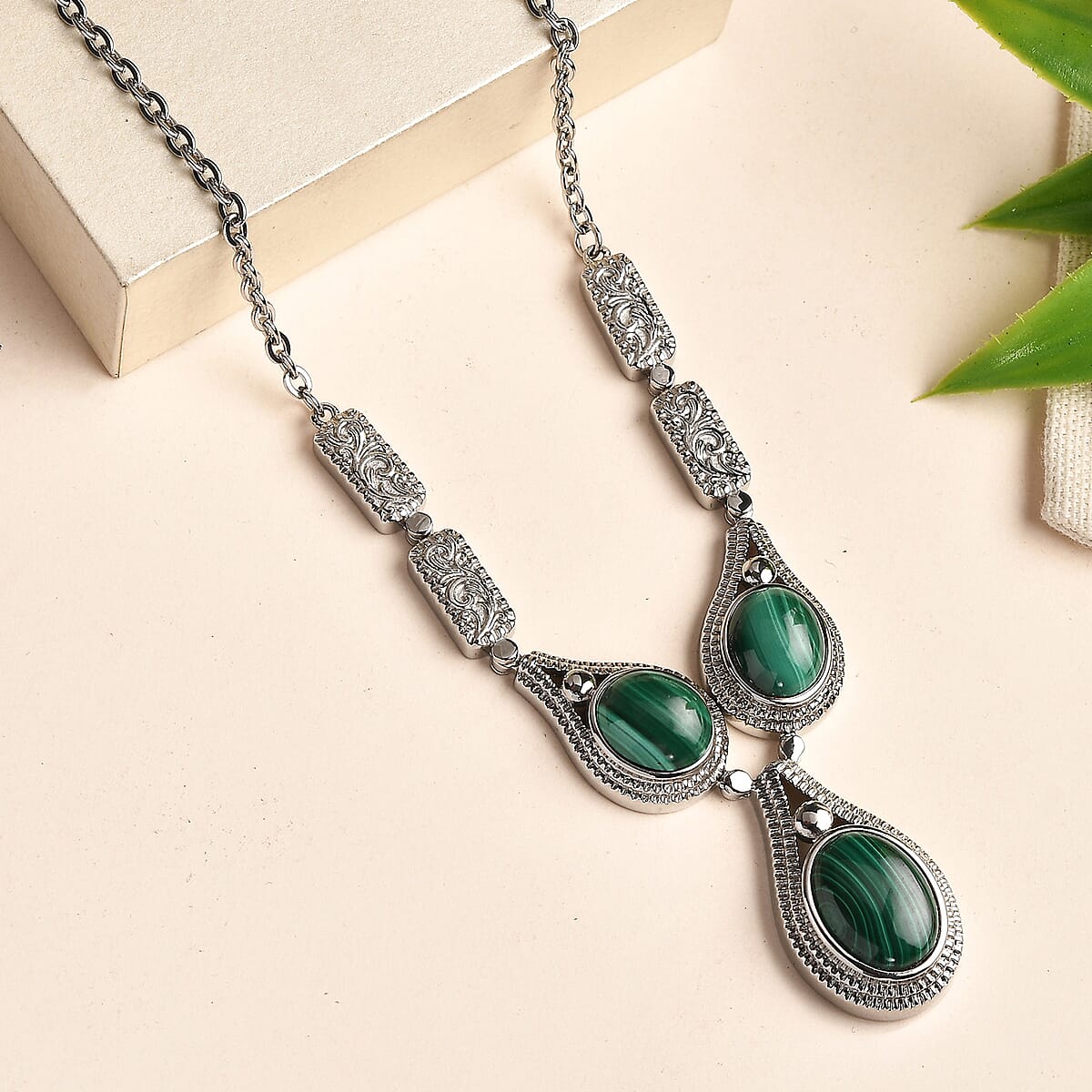 EverTrue African Malachite 22.90 cts Intricate Filigree Necklace 18 Inches in Stainless Steel image number 1