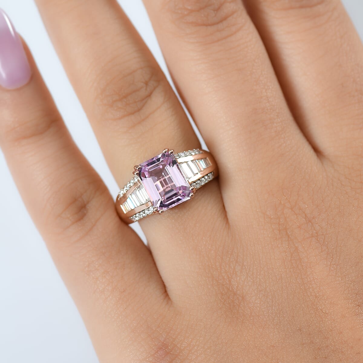 D'Joy Premium Martha Rocha Kunzite and Moissanite 5.10 ctw Ring in 18K Vermeil Rose Gold Over Sterling Silver (Size 9.0) image number 2