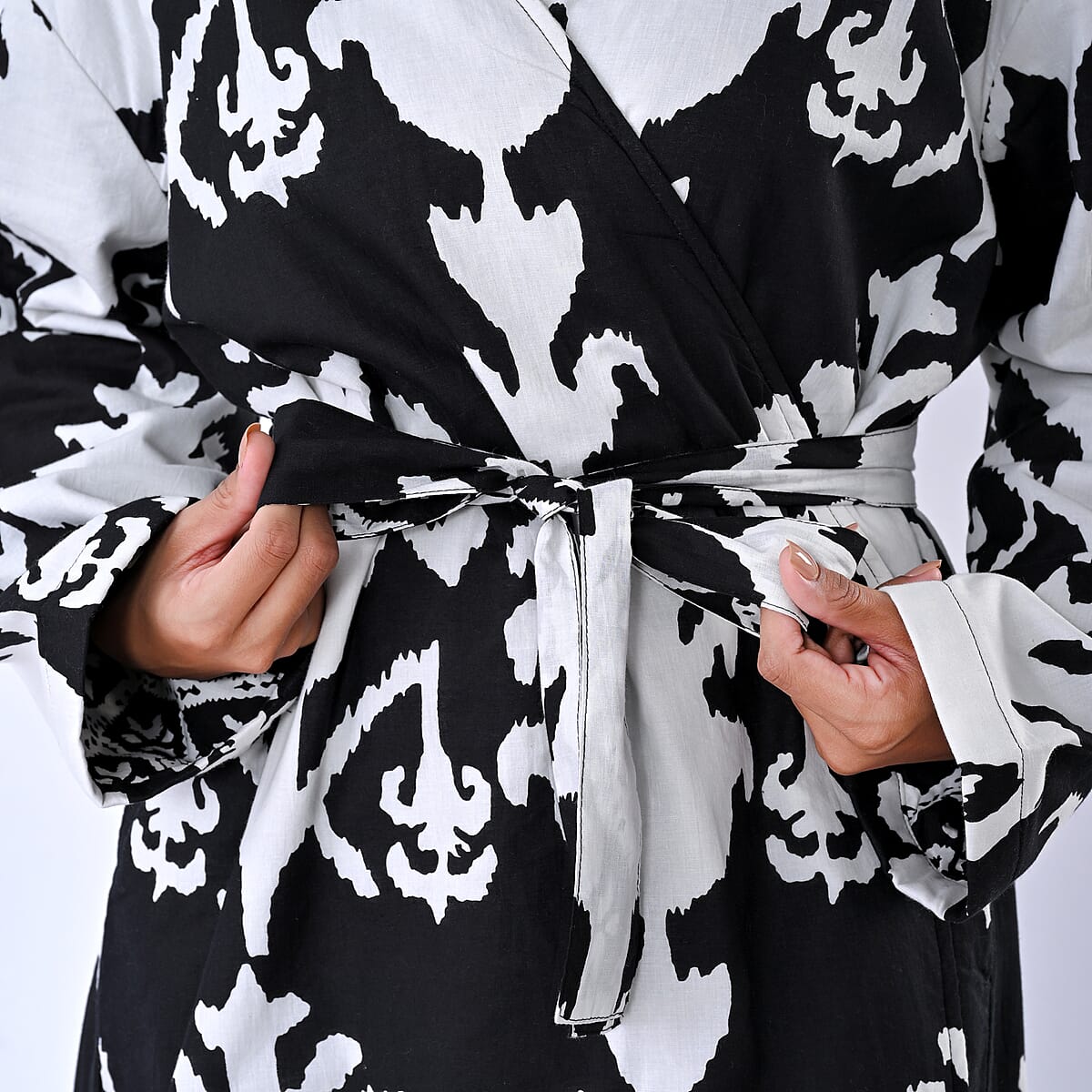 LA MAREY Black Ikat 100% Cotton Cambric Hand Printed Oversize Long Coat with Hood and Pockets- One Size Fits Most image number 5