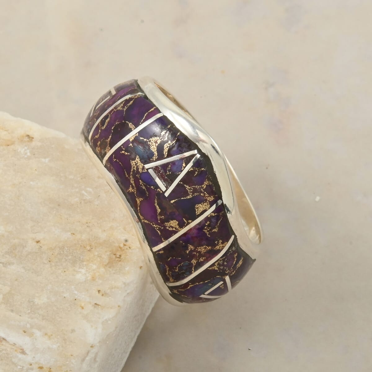 Santa Fe Style Mojave Purple Turquoise 10.00 ctw Ring in Sterling Silver (Size  10.0) image number 1