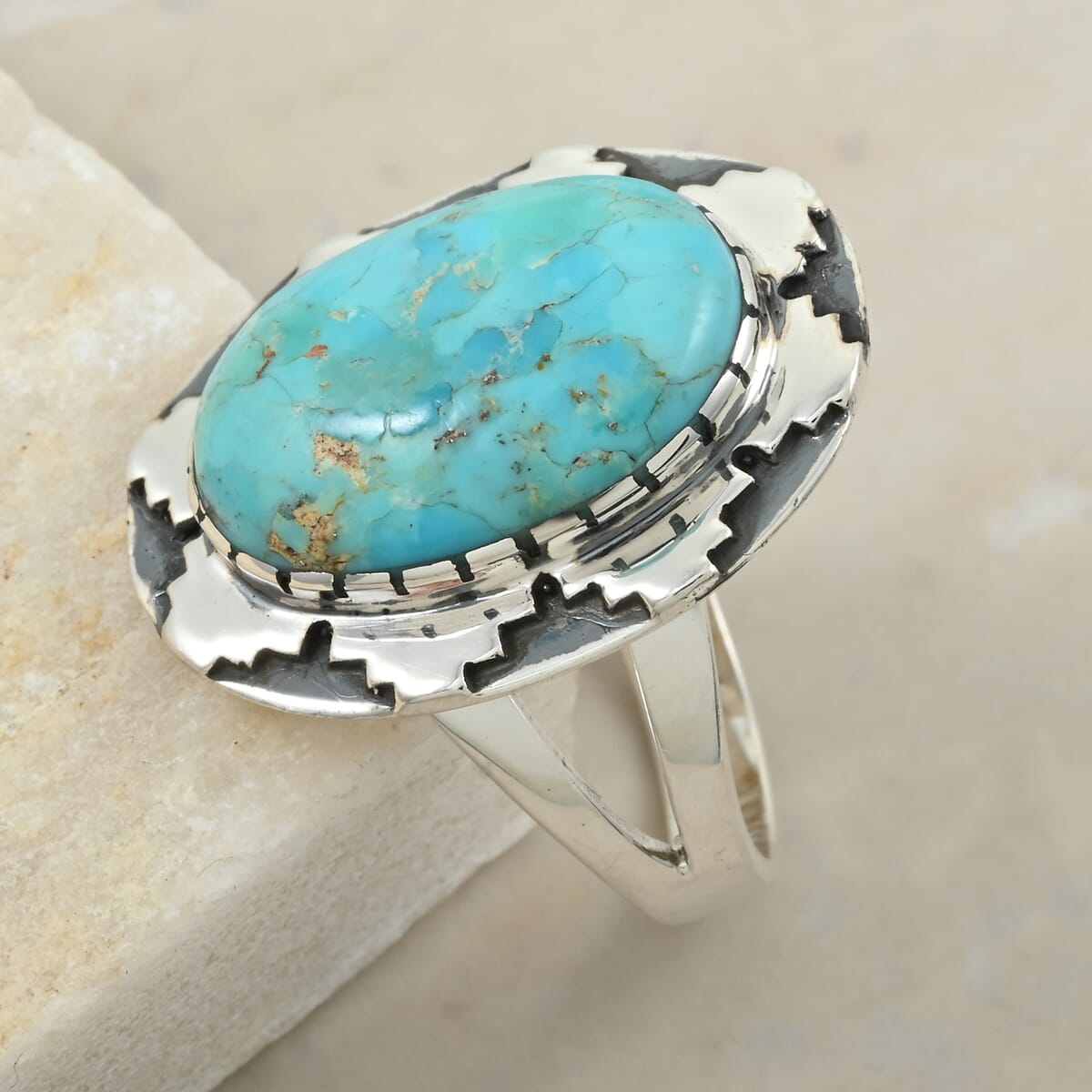 Santa Fe Style Kingman Turquoise 10.00 ctw Ring in Sterling Silver (Size  8.0) image number 1