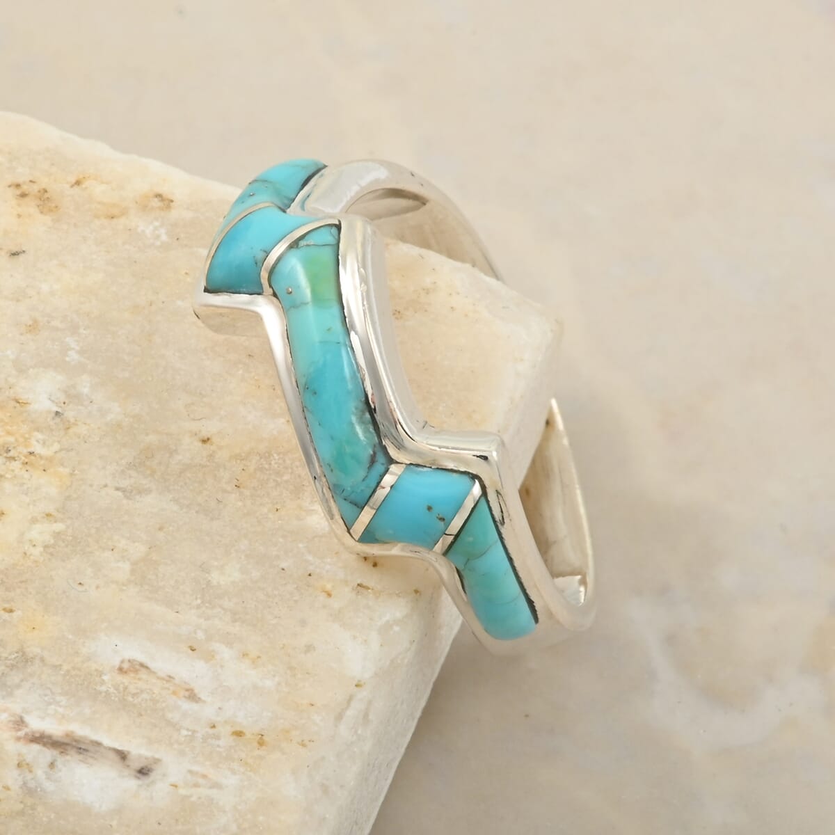 Santa Fe Style Kingman Turquoise 4.00 ctw Ring in Sterling Silver (Size  10.0) image number 1