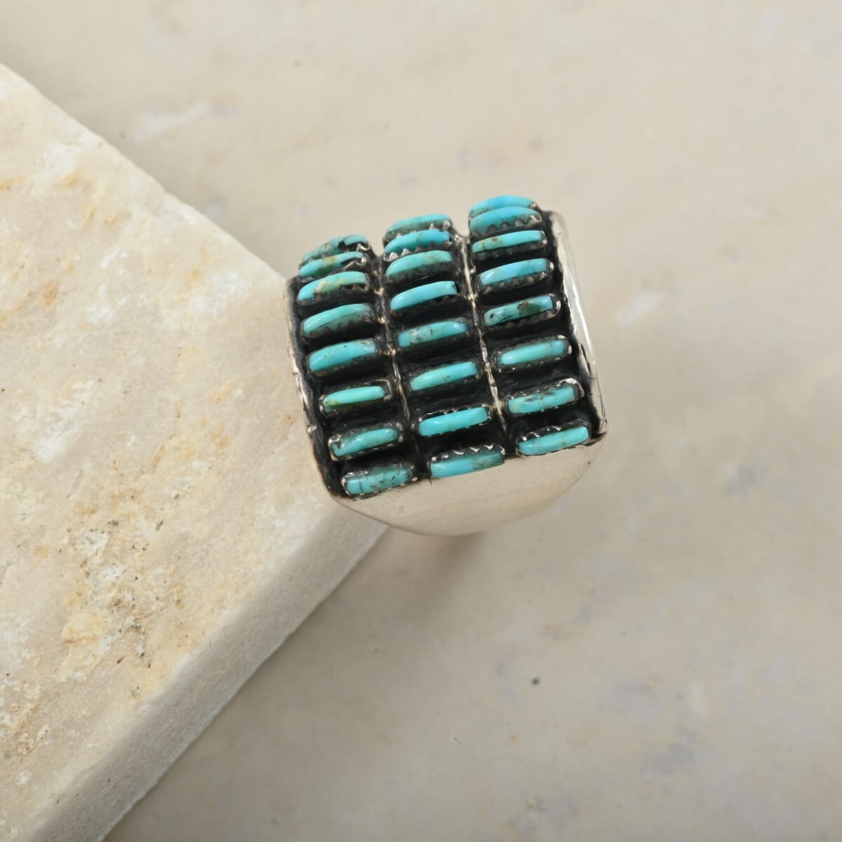 Santa Fe Style Kingman Turquoise 8.00 ctw Ring in Sterling Silver (Size 6.0) image number 1