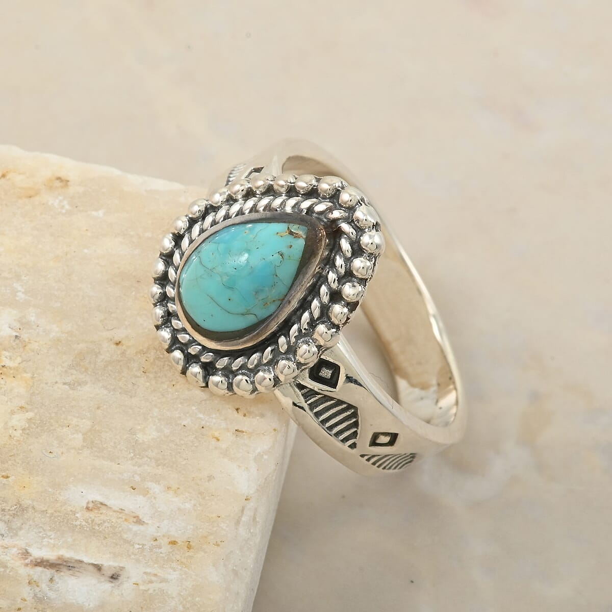 Santa Fe Style Kingman Turquoise 2.50 ctw Ring in Sterling Silver (Size 10.0) image number 1