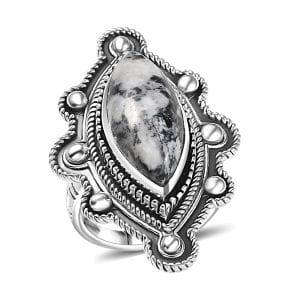 D’Joy Artisan Crafted White Buffalo 8.25 ctw Spirit Shield Ring in Sterling Silver (Size 10.0) 