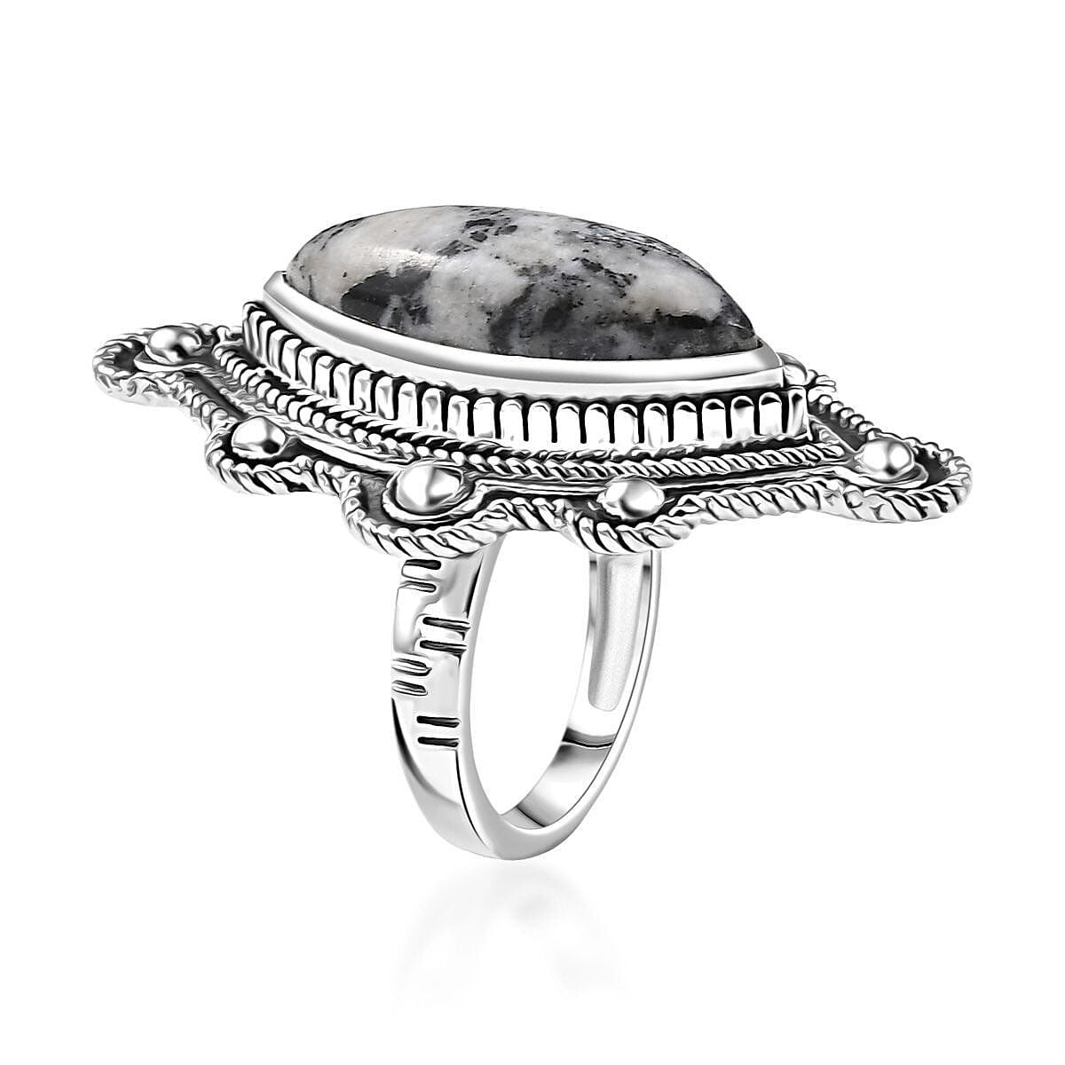 D'Joy Artisan Crafted White Buffalo 8.25 ctw Spirit Shield Ring in Sterling Silver (Size 7.0)  image number 3