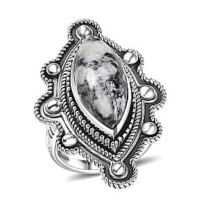 D'Joy Artisan Crafted White Buffalo 8.25 ctw Spirit Shield Ring in Sterling Silver (Size 8.0) 