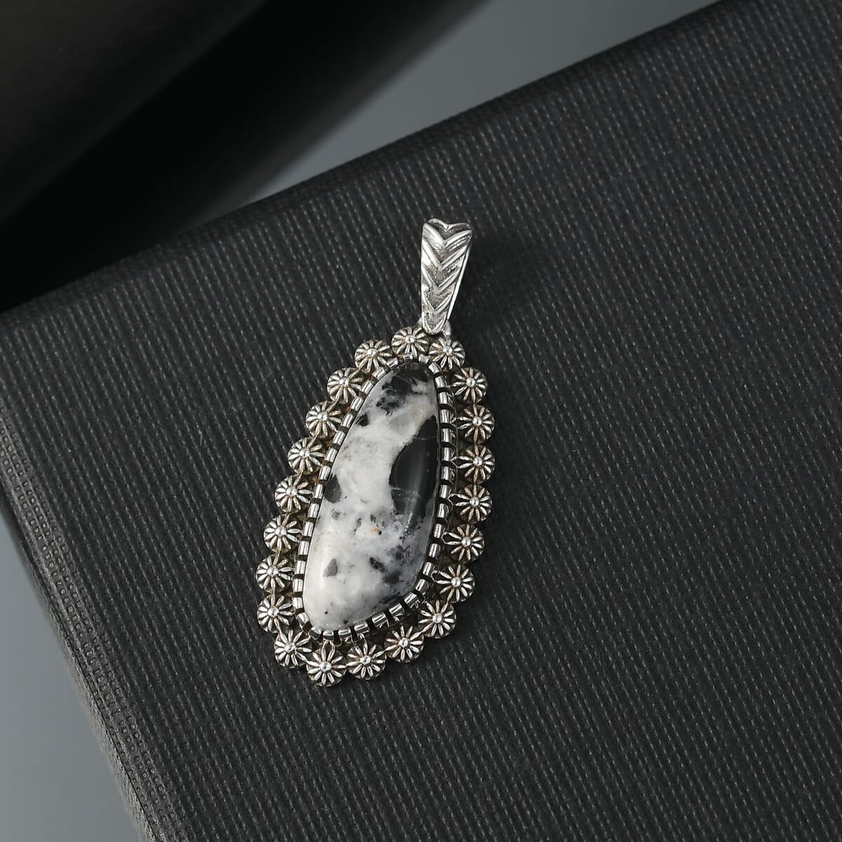 D'Joy Artisan Crafted White Buffalo 6.20 ctw Pendant without Chain in Sterling Silver image number 1