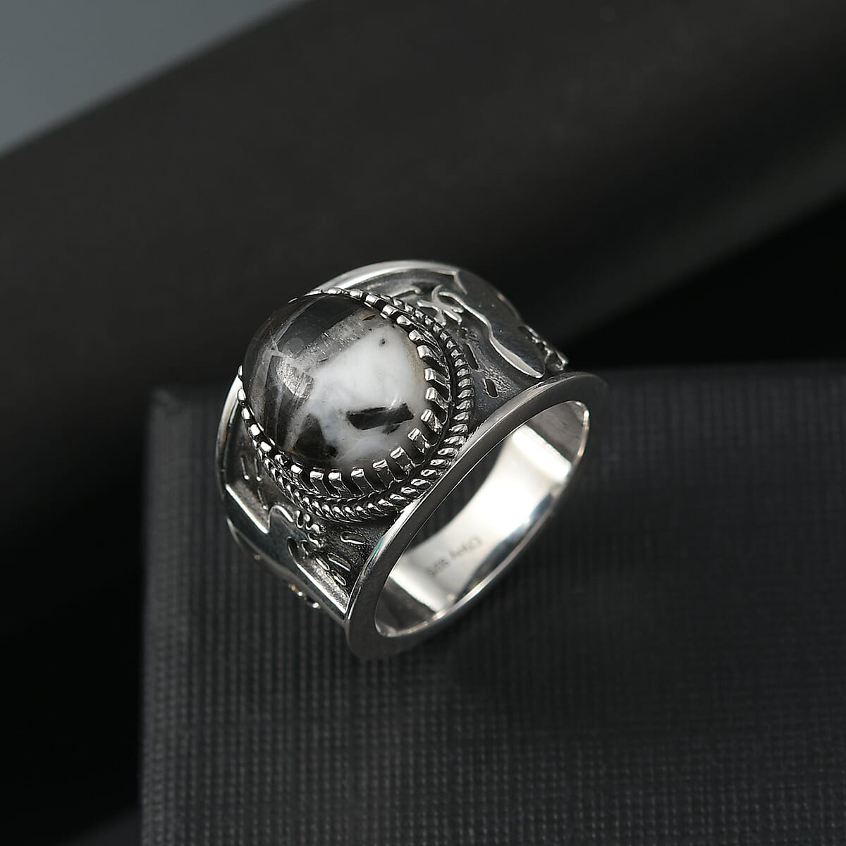 D'Joy Artisan Crafted White Buffalo 5.00 ctw Spirit of the Sands Ring in Sterling Silver (Size 6.0) image number 1