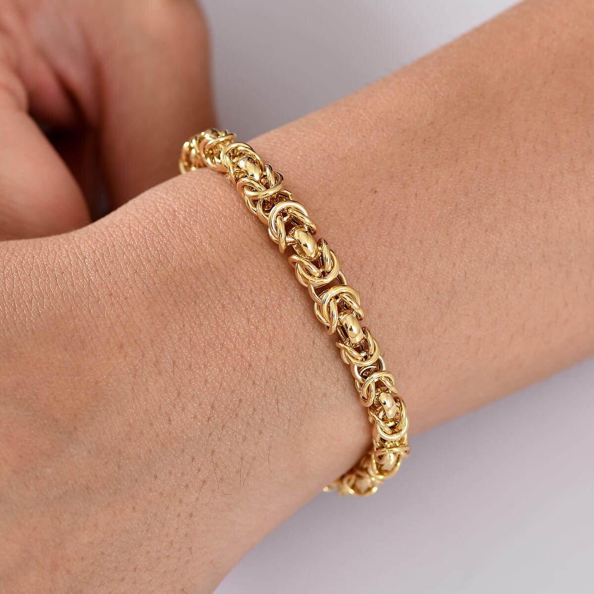 Luxoro 10K Yellow Gold Byzantine Chain Bracelet (7.25 In) 7.24 Grams image number 2