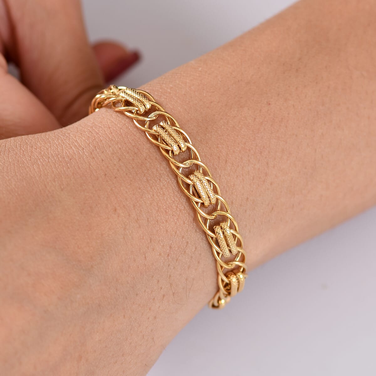 Luxoro 10K Yellow Gold Chain Bracelet (7.25 In) 4.87 Grams image number 2