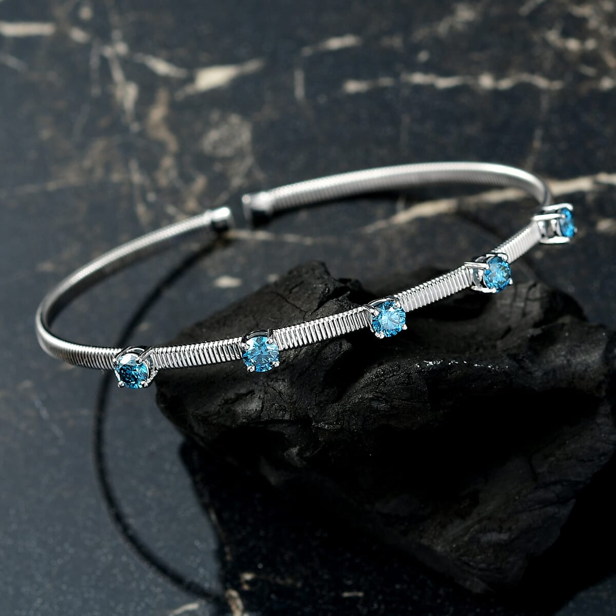 Luxuriant Lab Grown Blue Diamond (IR) (VS) 1.25 ctw Cuff Bracelet in 10K White Gold (7.25 In) image number 1